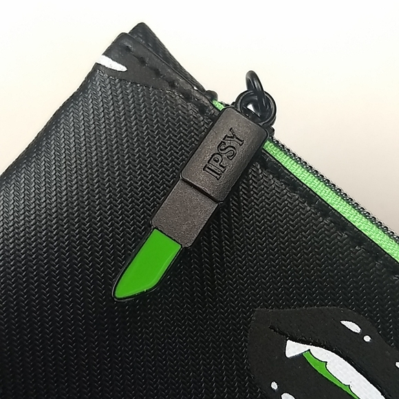 IPSY Vampire zipper Glam Bag - Picture 3 of 16